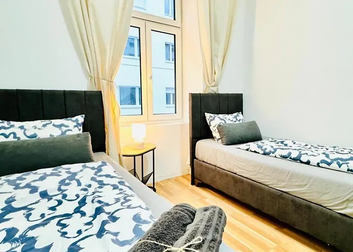 Apartment Comfortable 2br Retreat, Prime Spot By Stadthalle