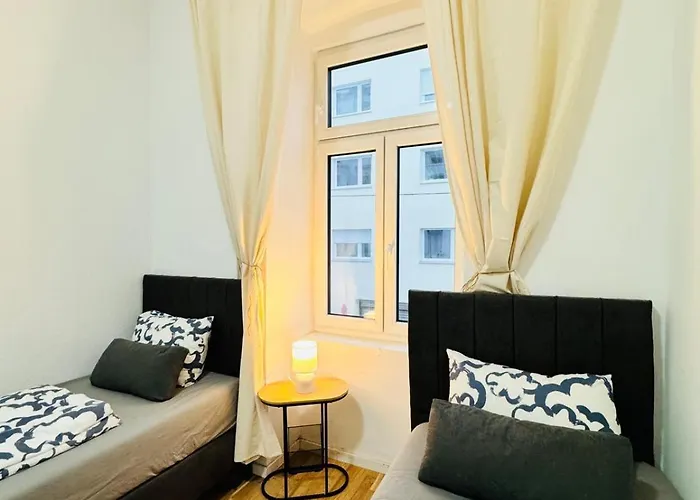 Apartment Comfortable 2br Retreat, Prime Spot By Stadthalle *