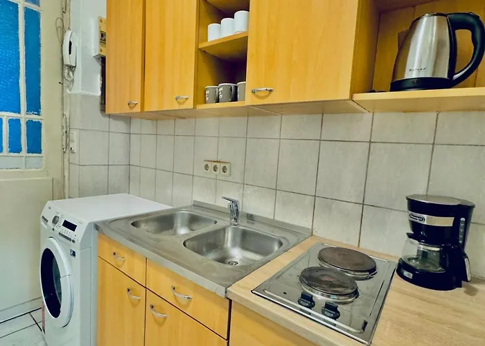 Comfortable 2br Retreat, Prime Spot By Stadthalle