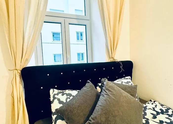 Comfortable 2br Retreat, Prime Spot By Stadthalle Apartment Vienna