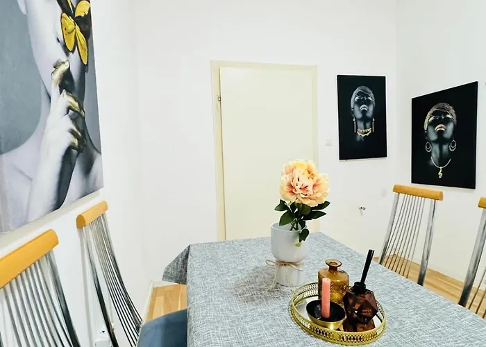 Comfortable 2br Retreat, Prime Spot By Stadthalle Apartment Vienna
