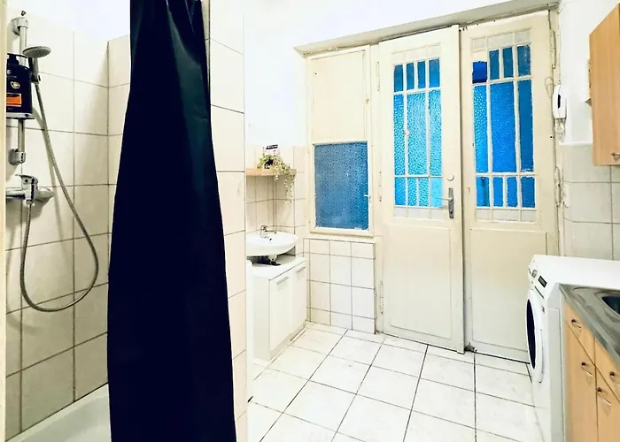 Comfortable 2br Retreat, Prime Spot By Stadthalle *
